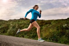 Rušite osobne rekorde uz Garmin Forerunner 745